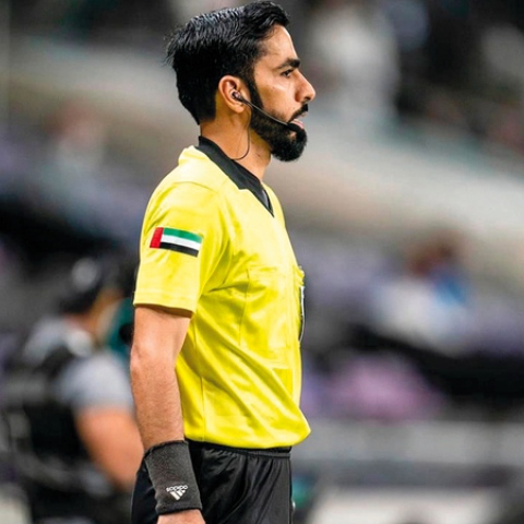صور: تعرف على طاقم التحكيم الإماراتي في نهائي كأس آسيا